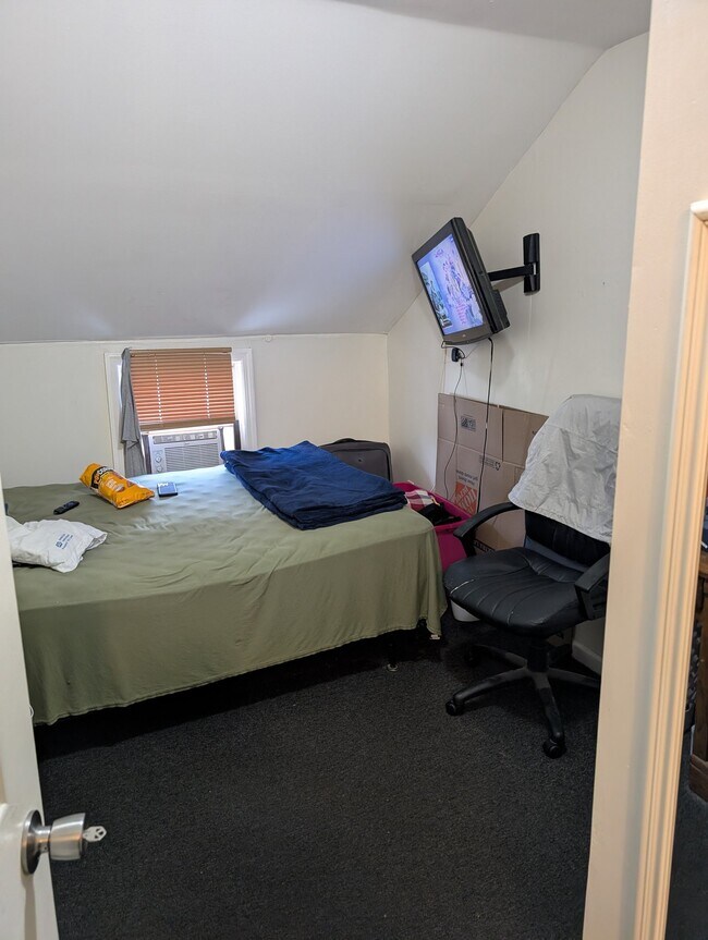 Foto del edificio - 719 Birch St