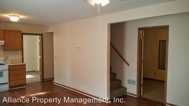 Building Photo - 815 Bluemont Ave