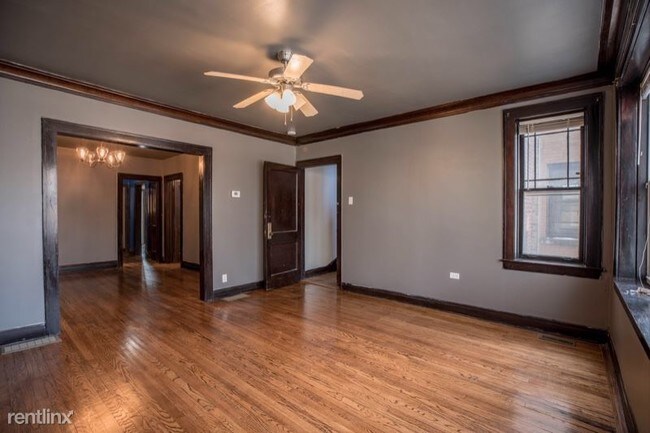 Foto del edificio - 3419 N Lowell Ave