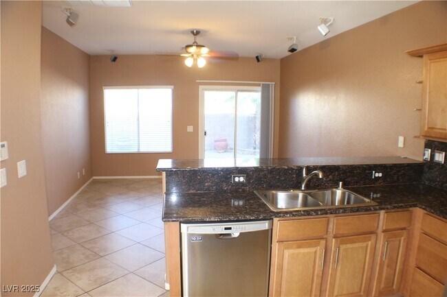 Building Photo - 5524 Markley Ave