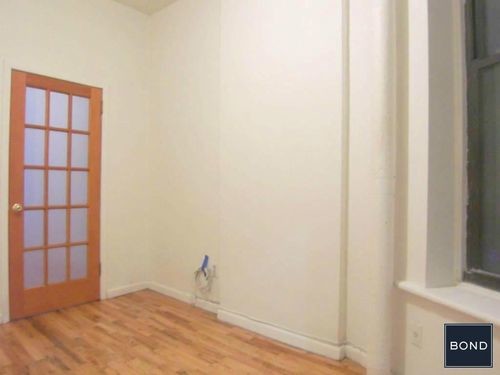 Foto del edificio - 311 E 90th St