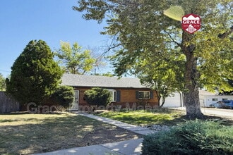Building Photo - 9080 Russell Way