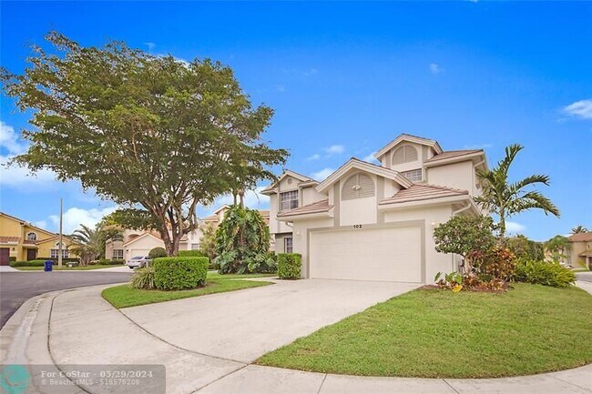 Foto del edificio - 102 St Andrews Ct