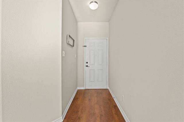Foto del edificio - 5976 Clearwater Dr