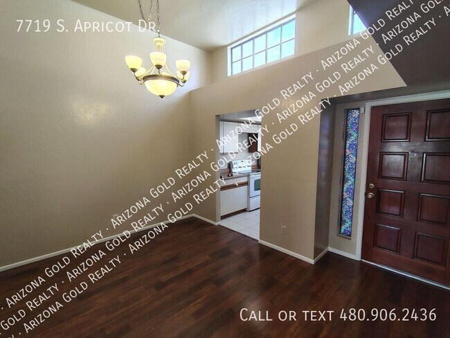 Building Photo - 7719 S Apricot Dr
