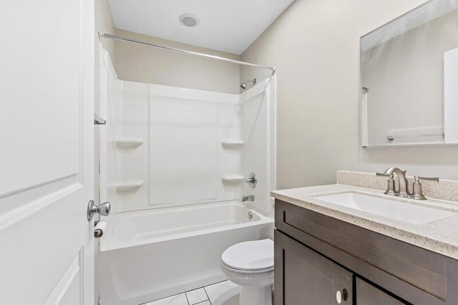 Building Photo - 3741 Lodge Ln