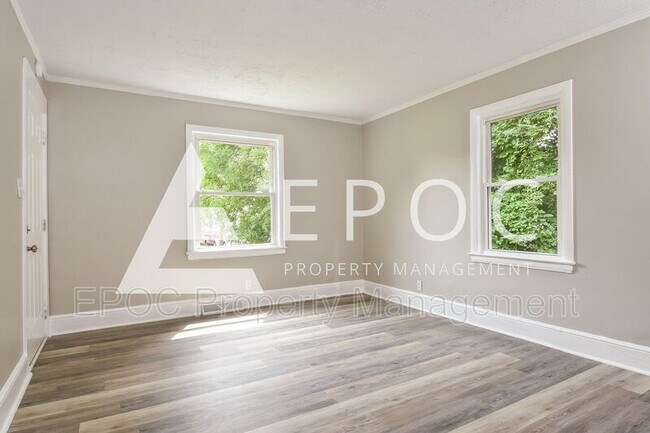 Foto del edificio - 1219 Valley View St
