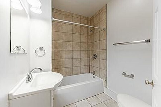 Foto del edificio - 1822 W Cary St