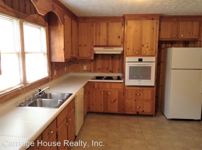 Building Photo - 7 br, 4 bath House - 2170 S. Milledge Ave