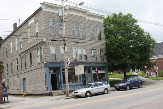 Primary Photo - 51 Main St