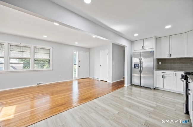 Foto del edificio - 456 N Walnut St