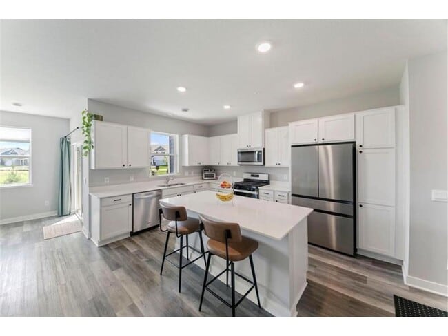 Building Photo - 17090 Dysart Pl