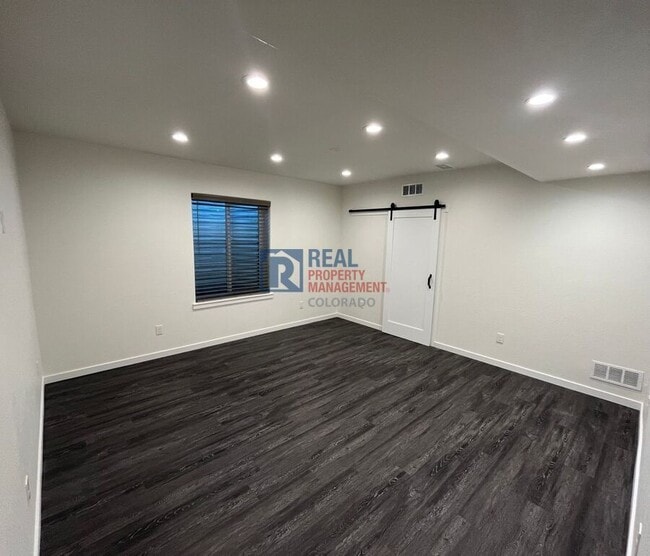 Foto del edificio - 4211 Riverwalk Cir