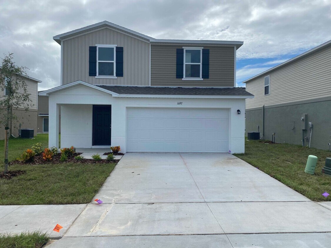 Foto principal - 3 Bed, 2.5 bath BRAND NEW 2 Story home in ...