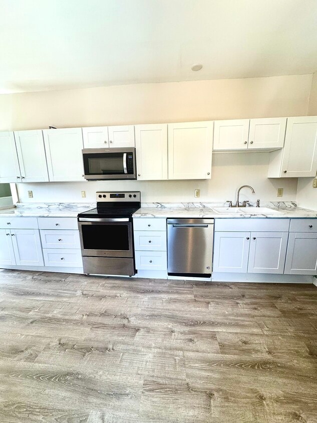 Photo - 240 State St (Northampton, MA)