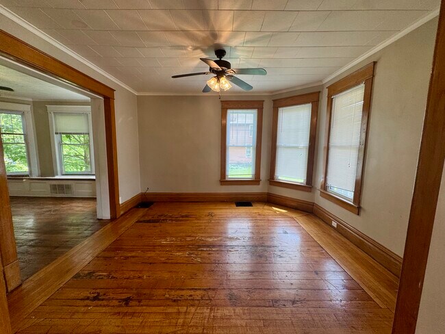 Foto del edificio - 720 E 15th St