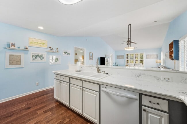 Building Photo - 1071 Blue Stem Dr