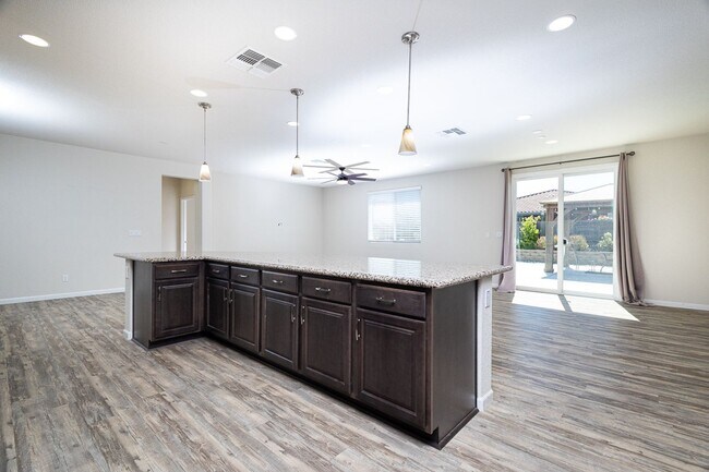 Foto del edificio - Spacious Home Located In Kavala Ranch