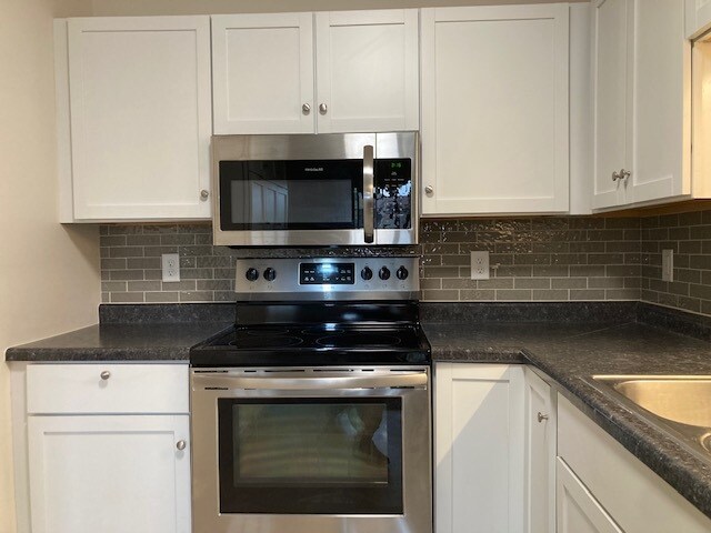 Foto del edificio - 7401 W 101st St