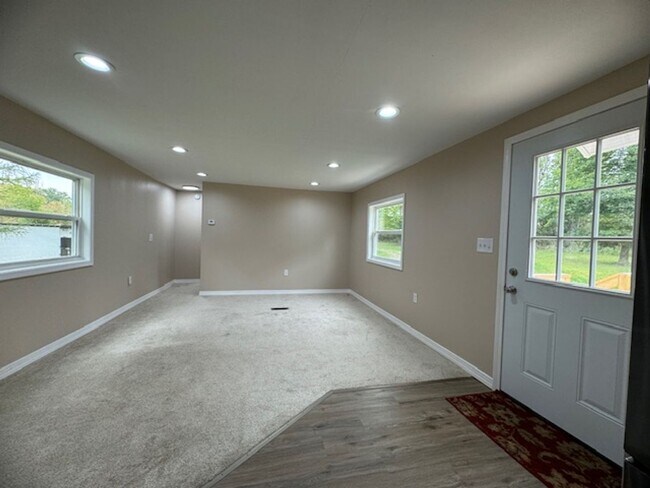 Building Photo - Beautiful Single-Family Home