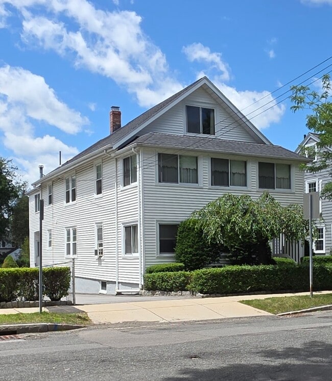 Building Photo - 97 White St