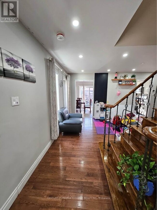 Building Photo - 19 Piane Ave