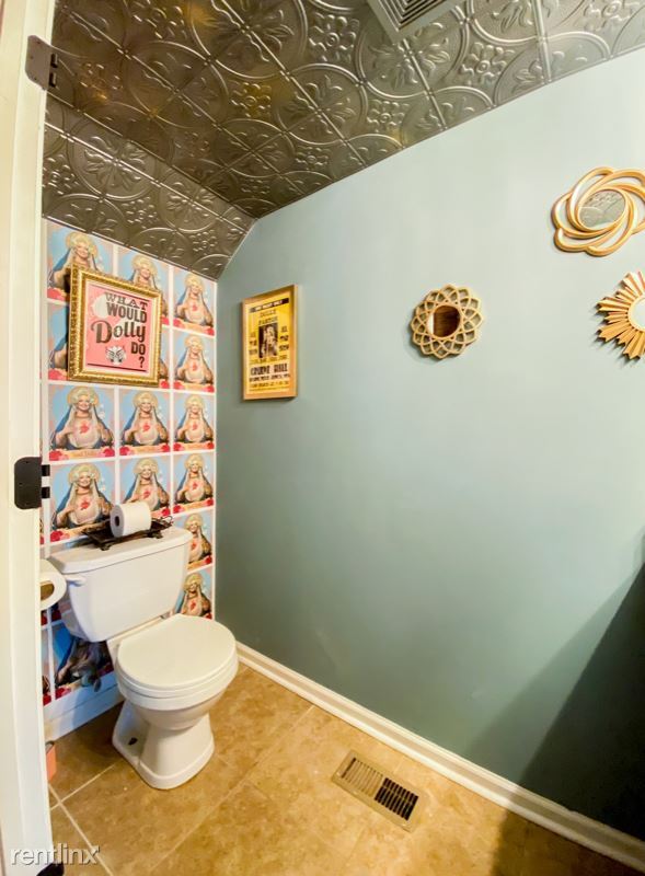 Building Photo - 2 br, 1.5 bath House - 2715 Gear St A Unit A