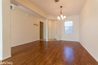 Building Photo - 2943 Meadowglen Crest