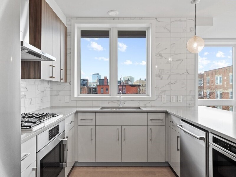 Foto principal - 50 Symphony Rd