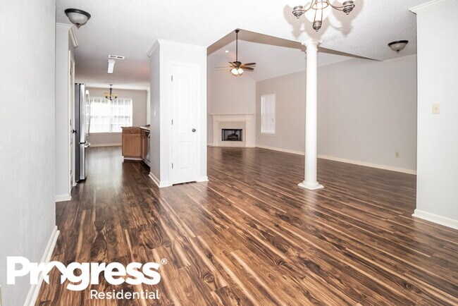 Foto del edificio - 6145 Rolling Oaks Cove