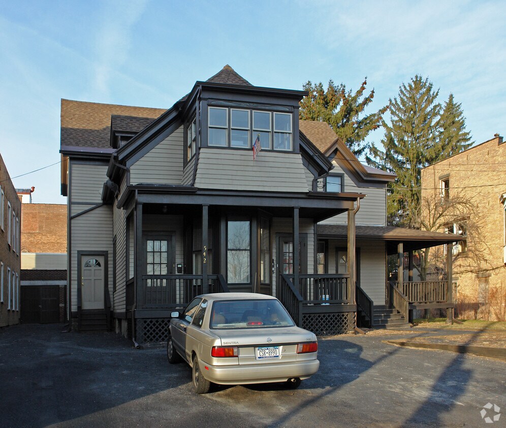 Foto del edificio - 542 Clinton Ave