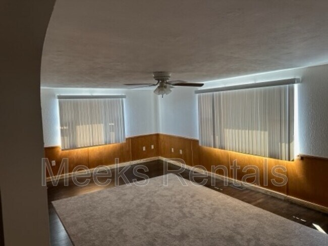 Foto del edificio - 5308 Big Tyler Rd