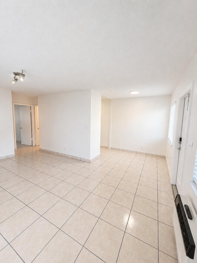 Foto del edificio - 1814 E Oakland Park Blvd