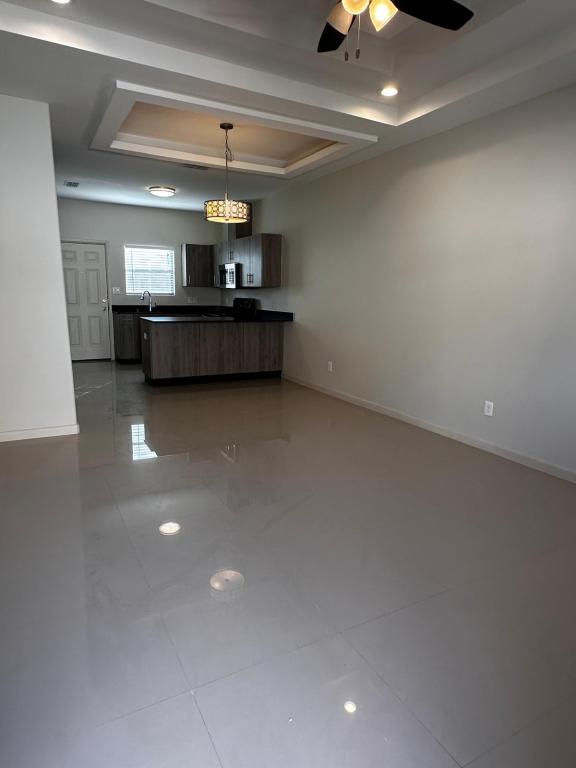 Building Photo - 510 Peabody Ave