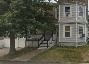 Building Photo - 39 Grafton St