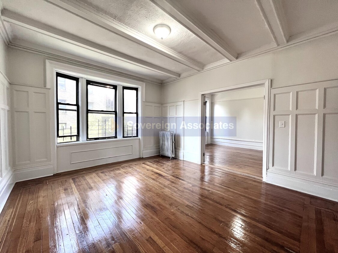 Foto principal - 717 West 177th Street