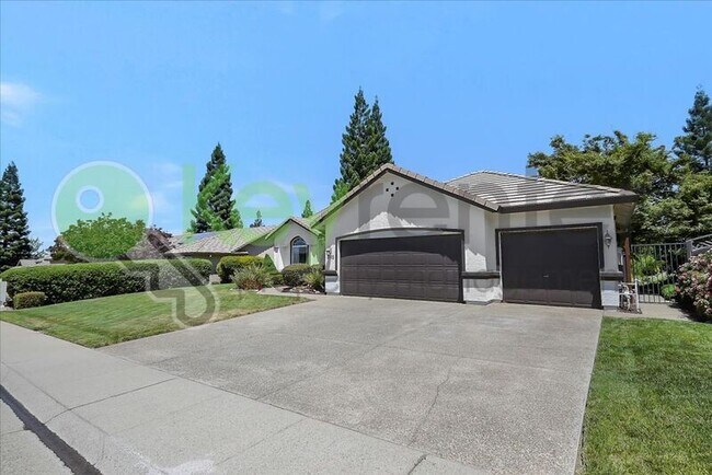 Building Photo - 4905 Moonshadow Court