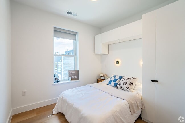Interior Photo - Brookland Furnished Rooms