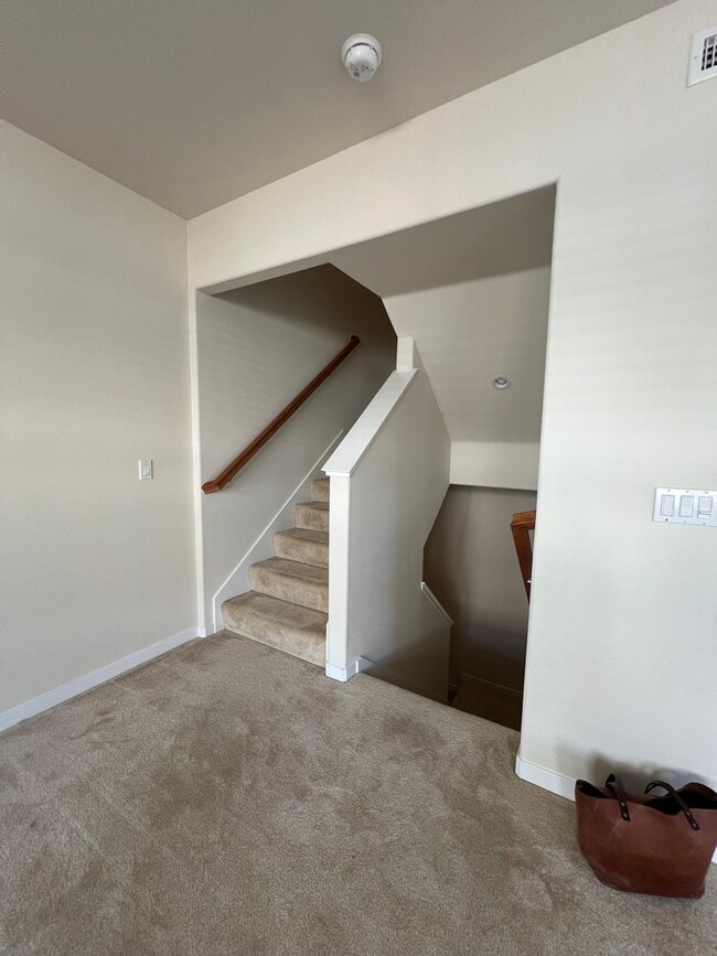 Building Photo - 202 E Crystal Cove Terrace
