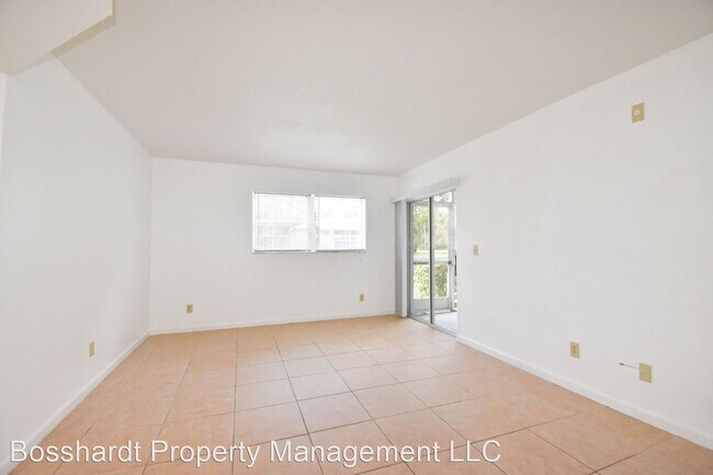 Building Photo - 2 br, 2 bath House - 580 Fairways Lane G103
