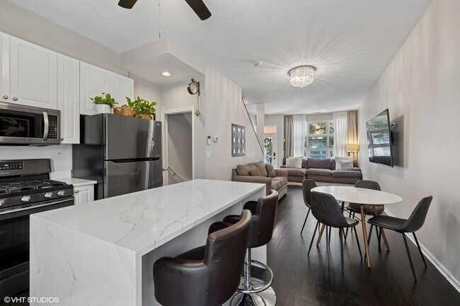 Foto del edificio - 855 W Erie St