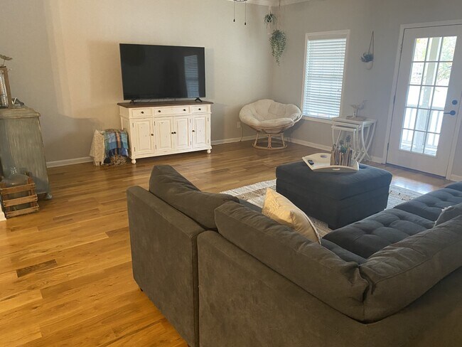 Foto del edificio - 500 Port Laz Ln