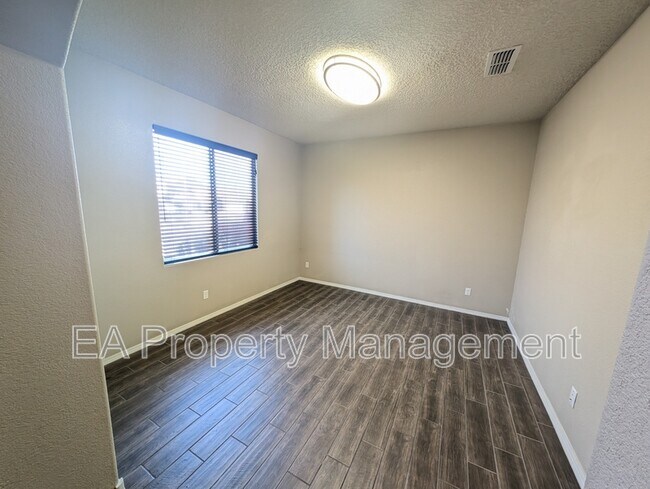 Building Photo - 3905 Mountain Trail Loop NE