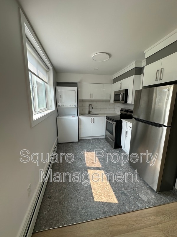 Building Photo - 8550-8582 82 Ave NW