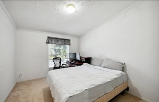 Building Photo - 5634 Clay St