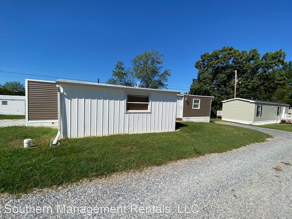 Primary Photo - 2 br, 1 bath House - 450 Ridge Rd Lot #3