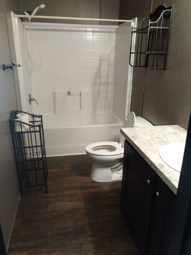 Building Photo - 304 Mitchell Harper