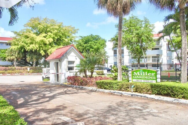 Foto del edificio - 5900 SW 127th Ave