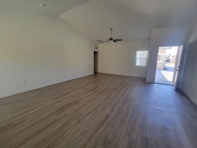 Foto del edificio - 8308 Grandy St