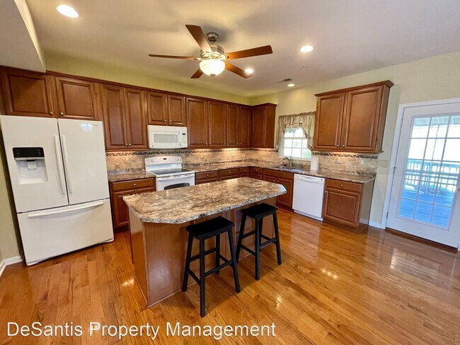 Building Photo - 3 br, 3 bath House - 192 Broadstone Drive
